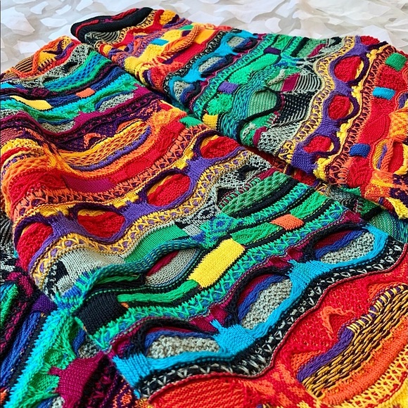 ❌SOLD❌ Vintage COOGI Sweater Kaleidoscope Colors NWOT - Picture 13 of 16